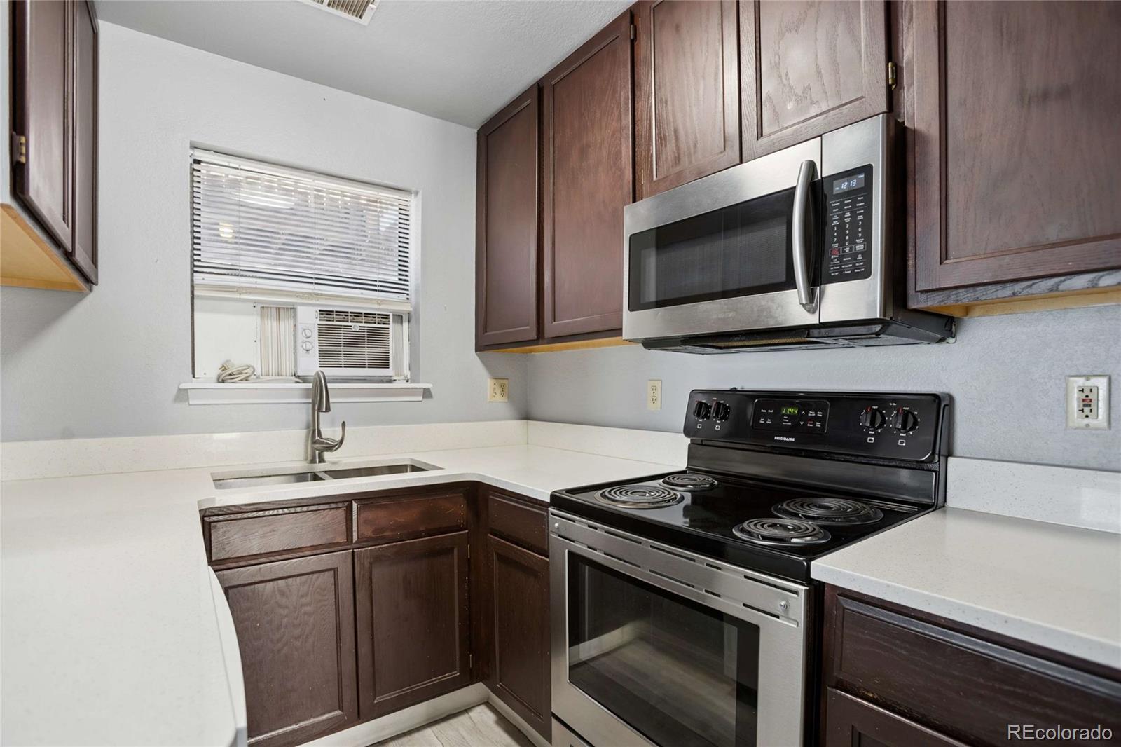 MLS Image #5 for 225 e 8th avenue,longmont, Colorado