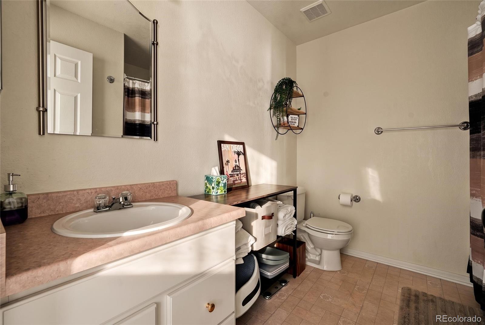 MLS Image #35 for 19338 e dickenson place,aurora, Colorado