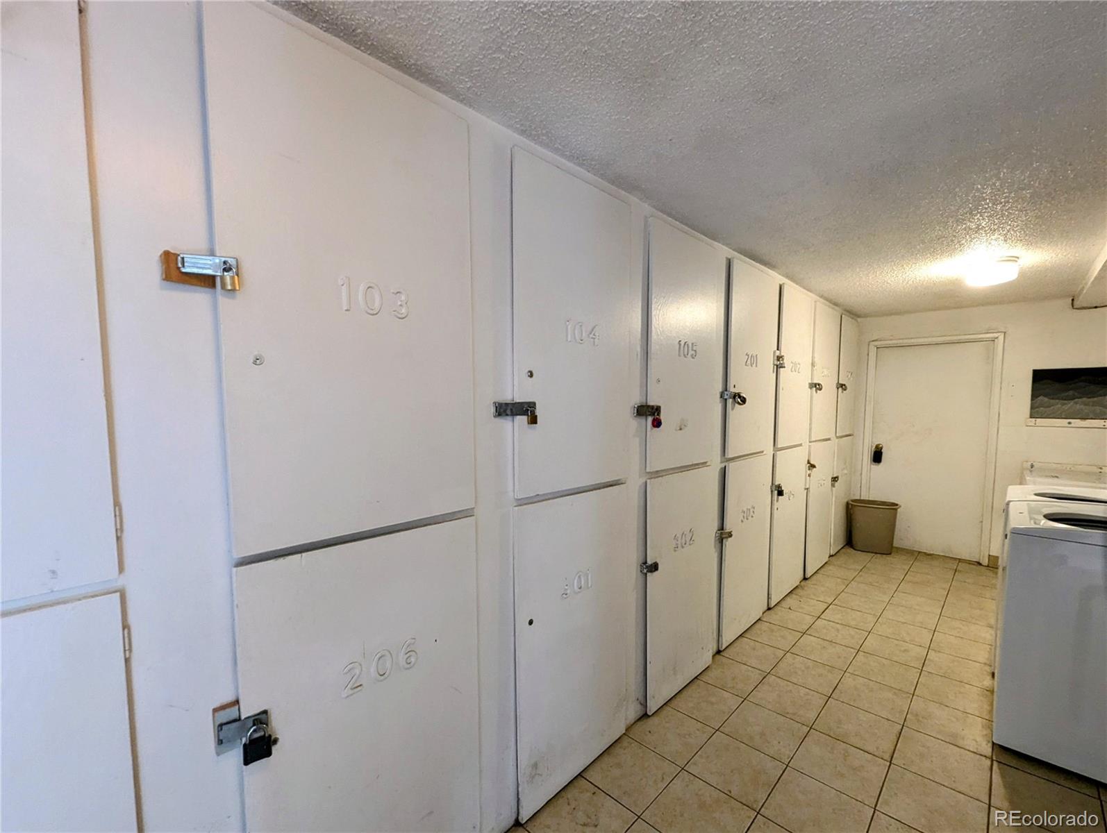 MLS Image #14 for 1135 n elizabeth street,denver, Colorado