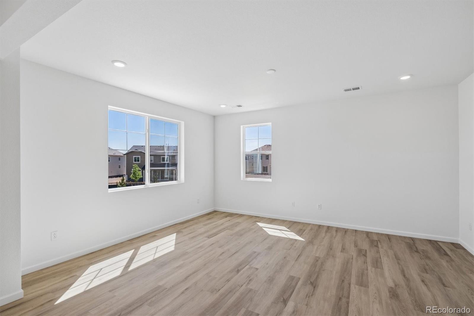 MLS Image #4 for 448 s rifle street,aurora, Colorado