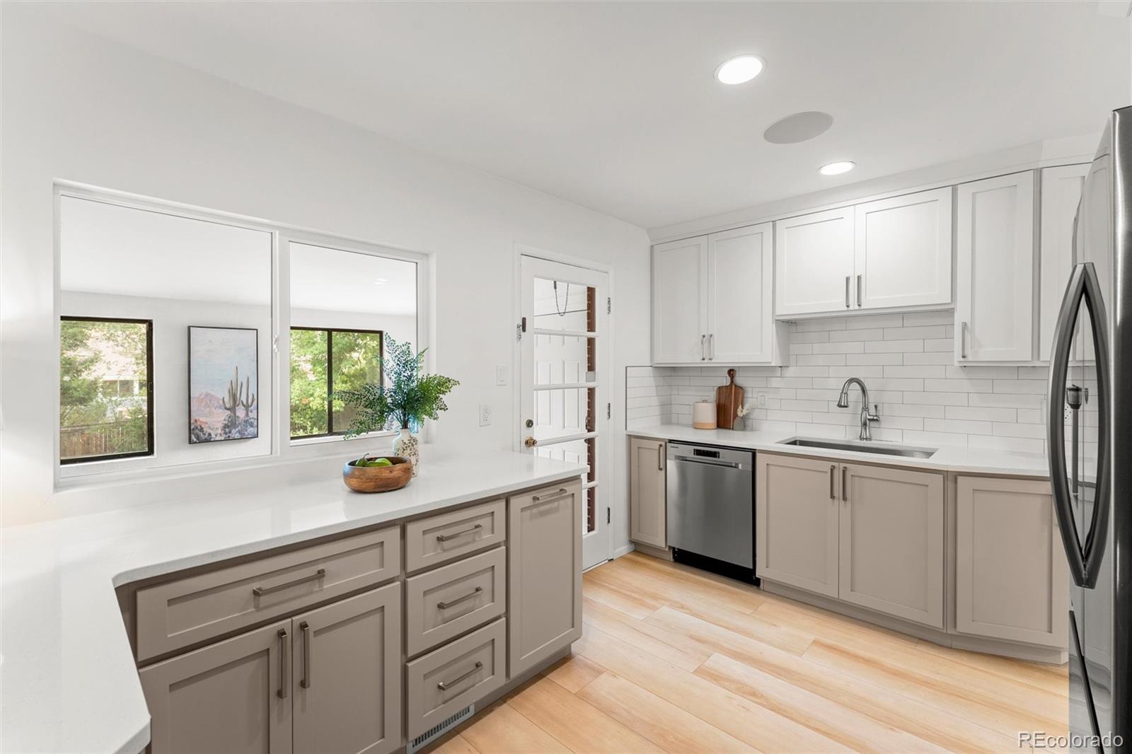 MLS Image #5 for 7893 e hampden circle,denver, Colorado