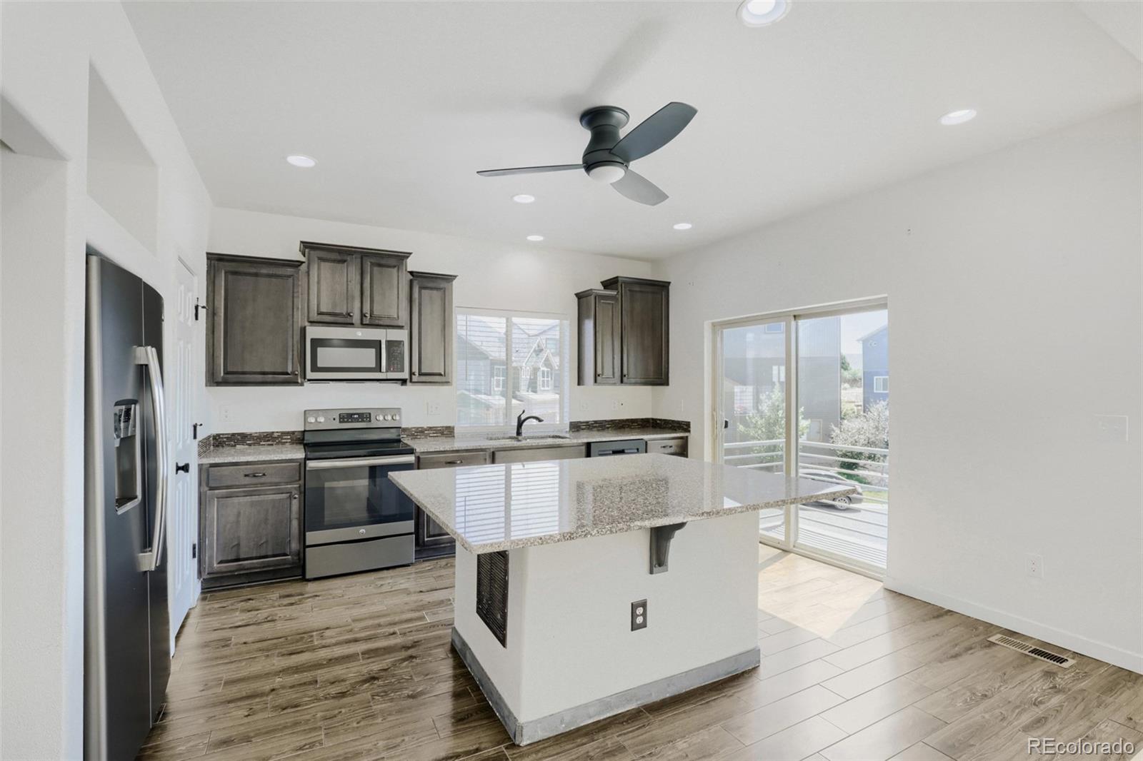 MLS Image #10 for 19196 e 55th avenue,denver, Colorado