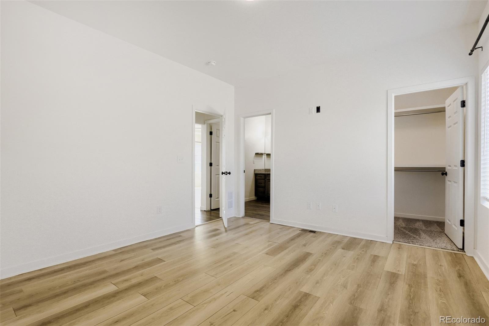MLS Image #16 for 19196 e 55th avenue,denver, Colorado