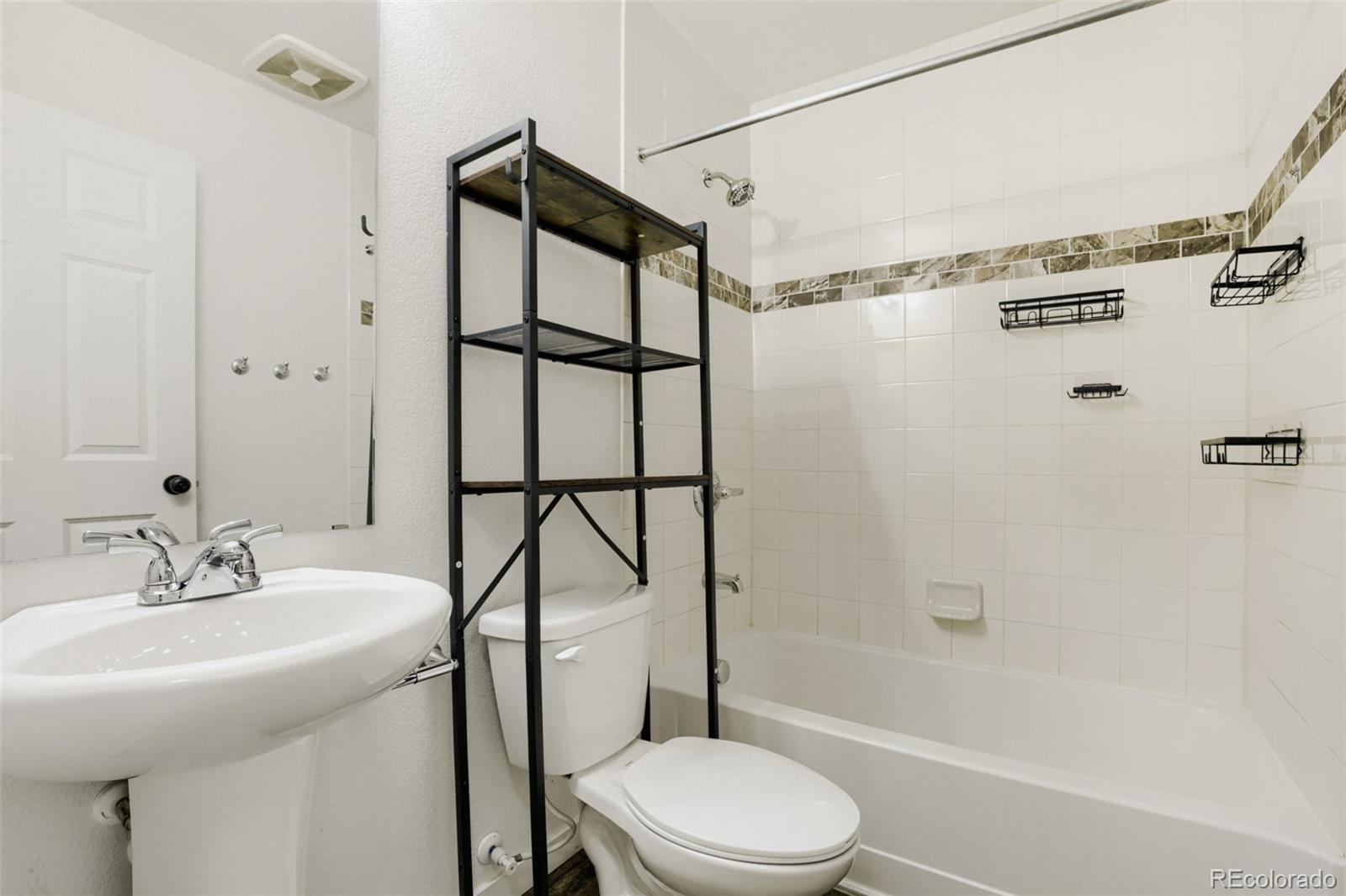 MLS Image #21 for 19196 e 55th avenue,denver, Colorado
