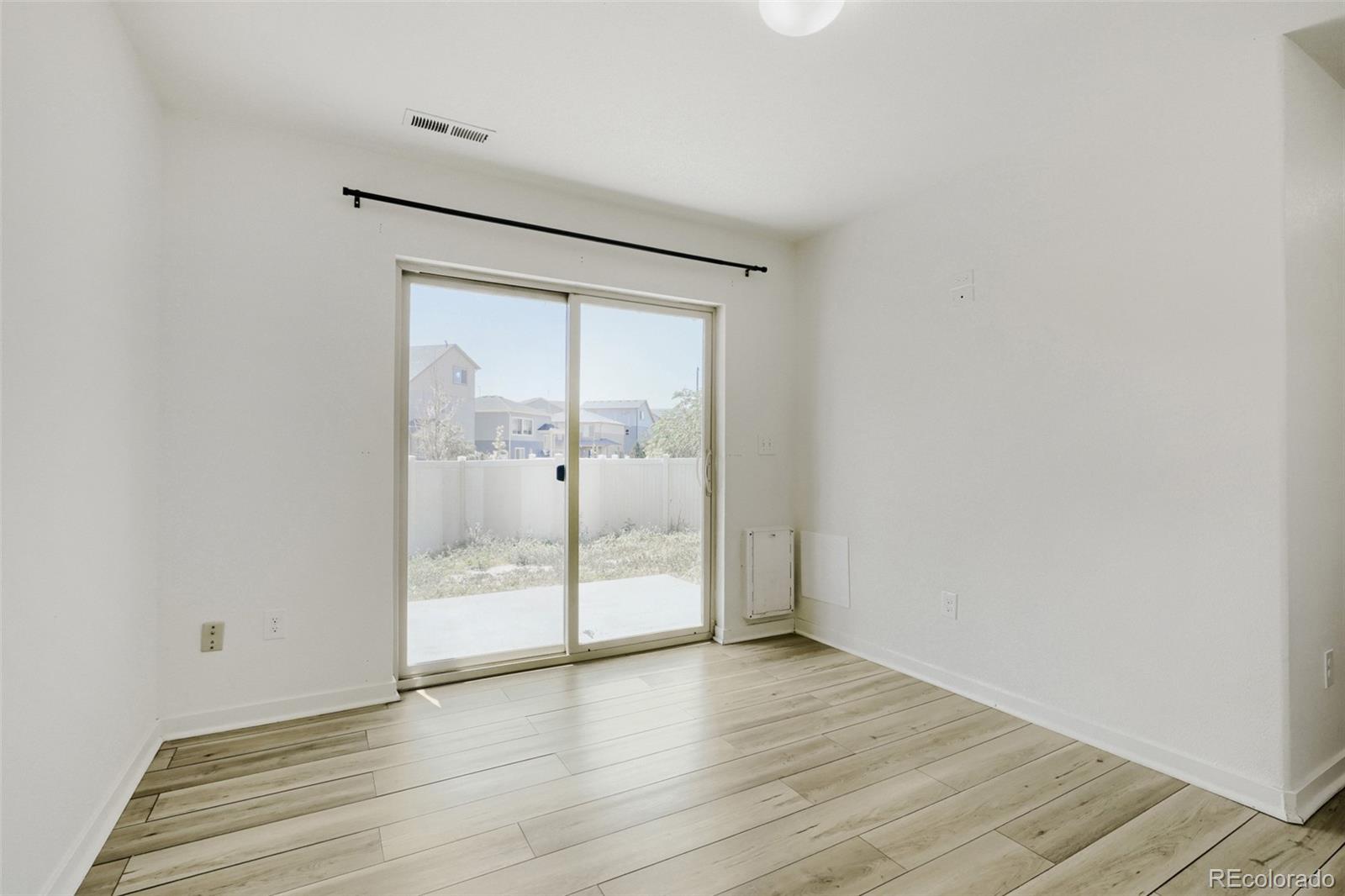 MLS Image #23 for 19196 e 55th avenue,denver, Colorado