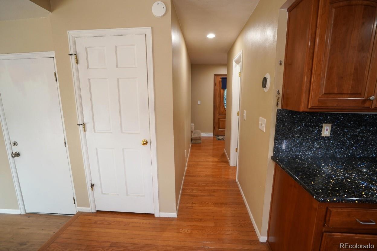 MLS Image #11 for 2747 s quay way,denver, Colorado