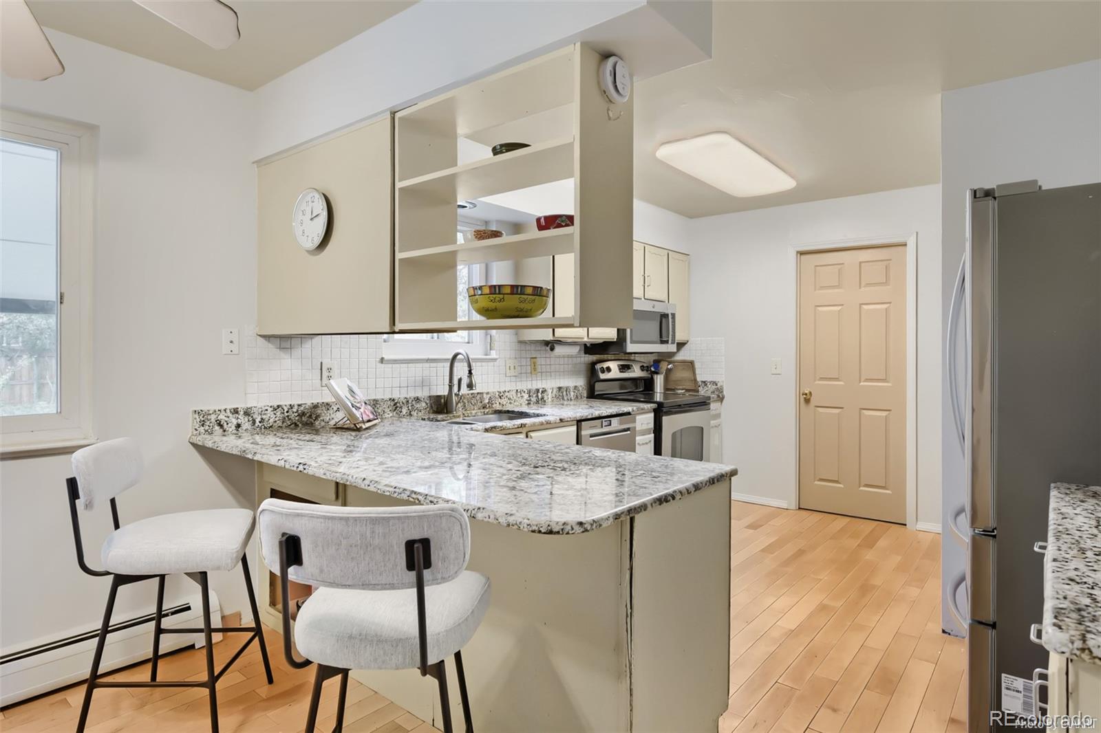 MLS Image #2 for 6451 w arbor avenue,littleton, Colorado