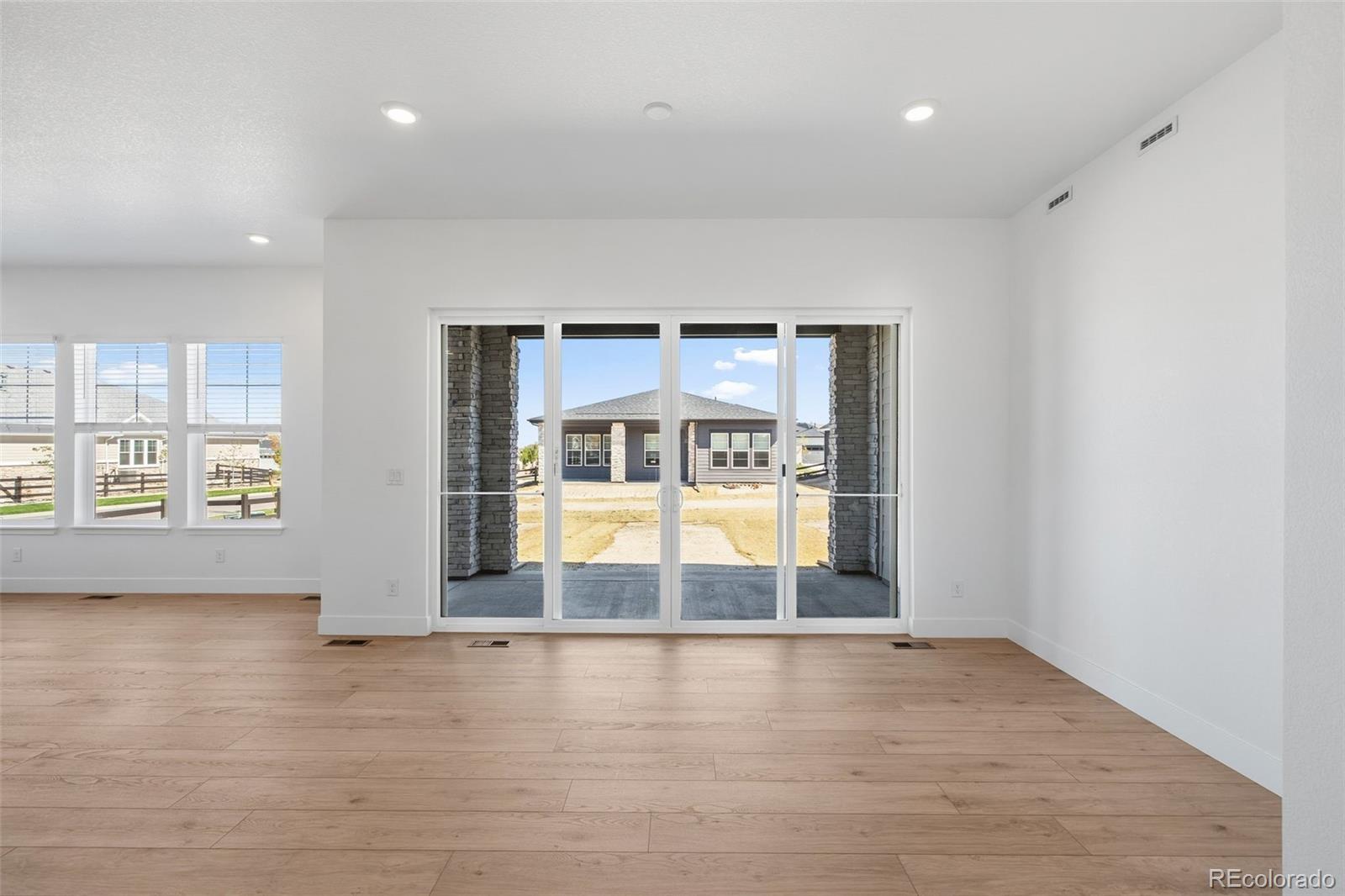 MLS Image #7 for 22007 e rockinghorse parkway,aurora, Colorado