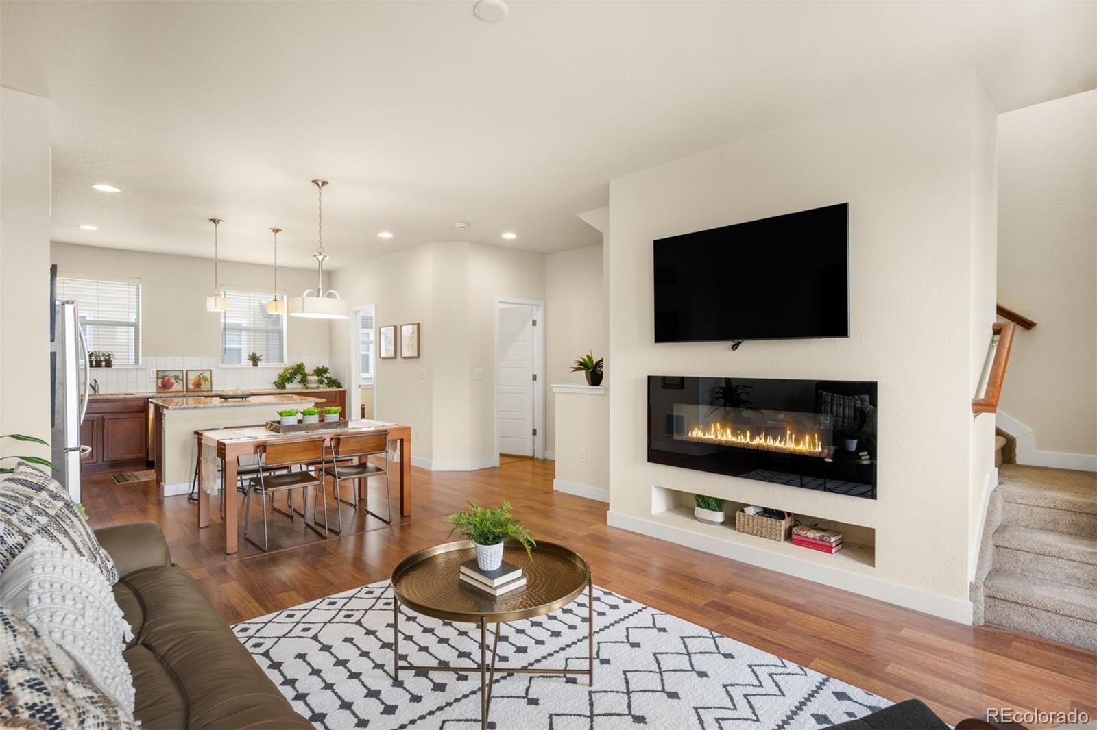 MLS Image #1 for 624 e hinsdale avenue,littleton, Colorado