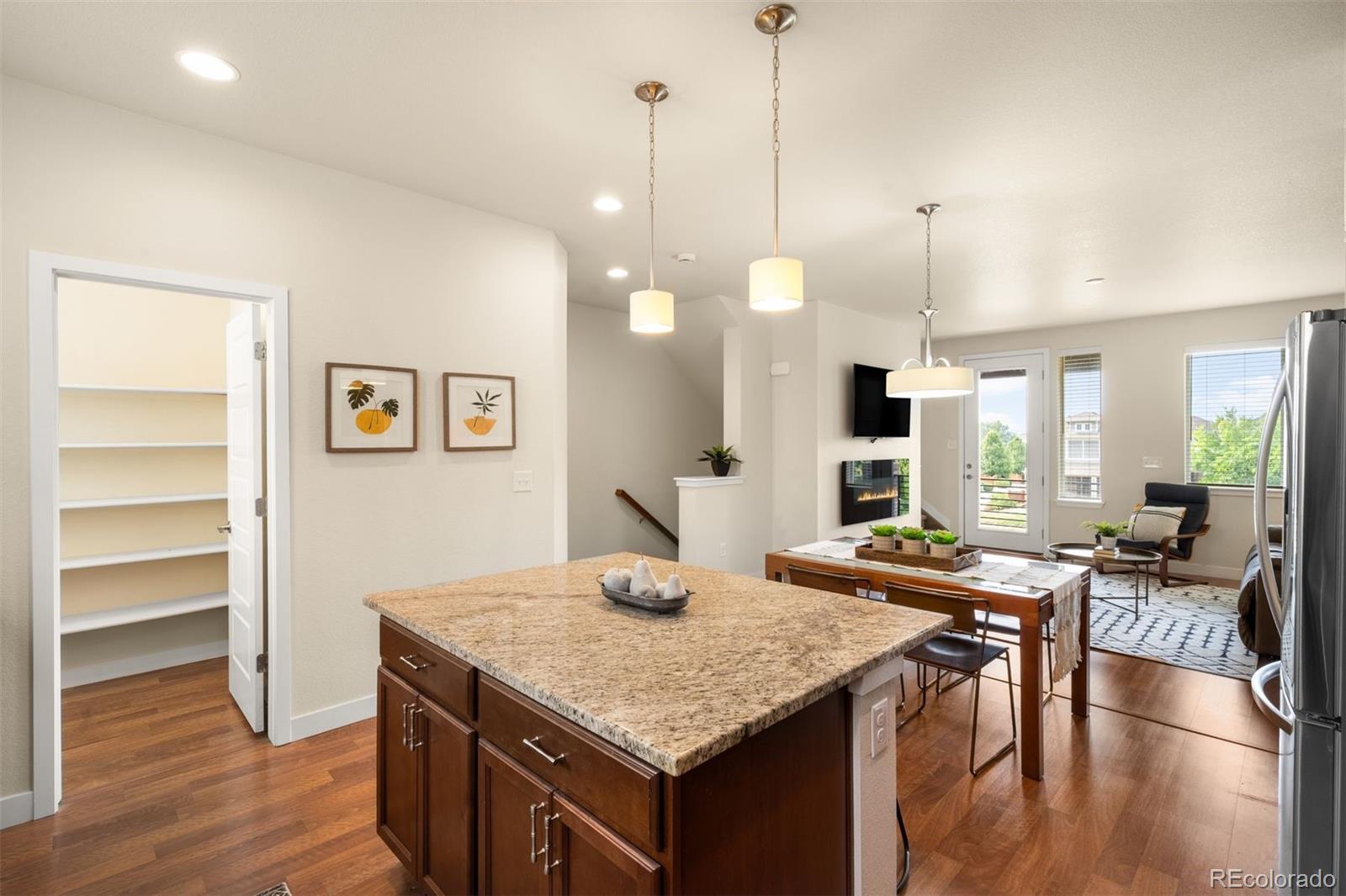 MLS Image #3 for 624 e hinsdale avenue,littleton, Colorado