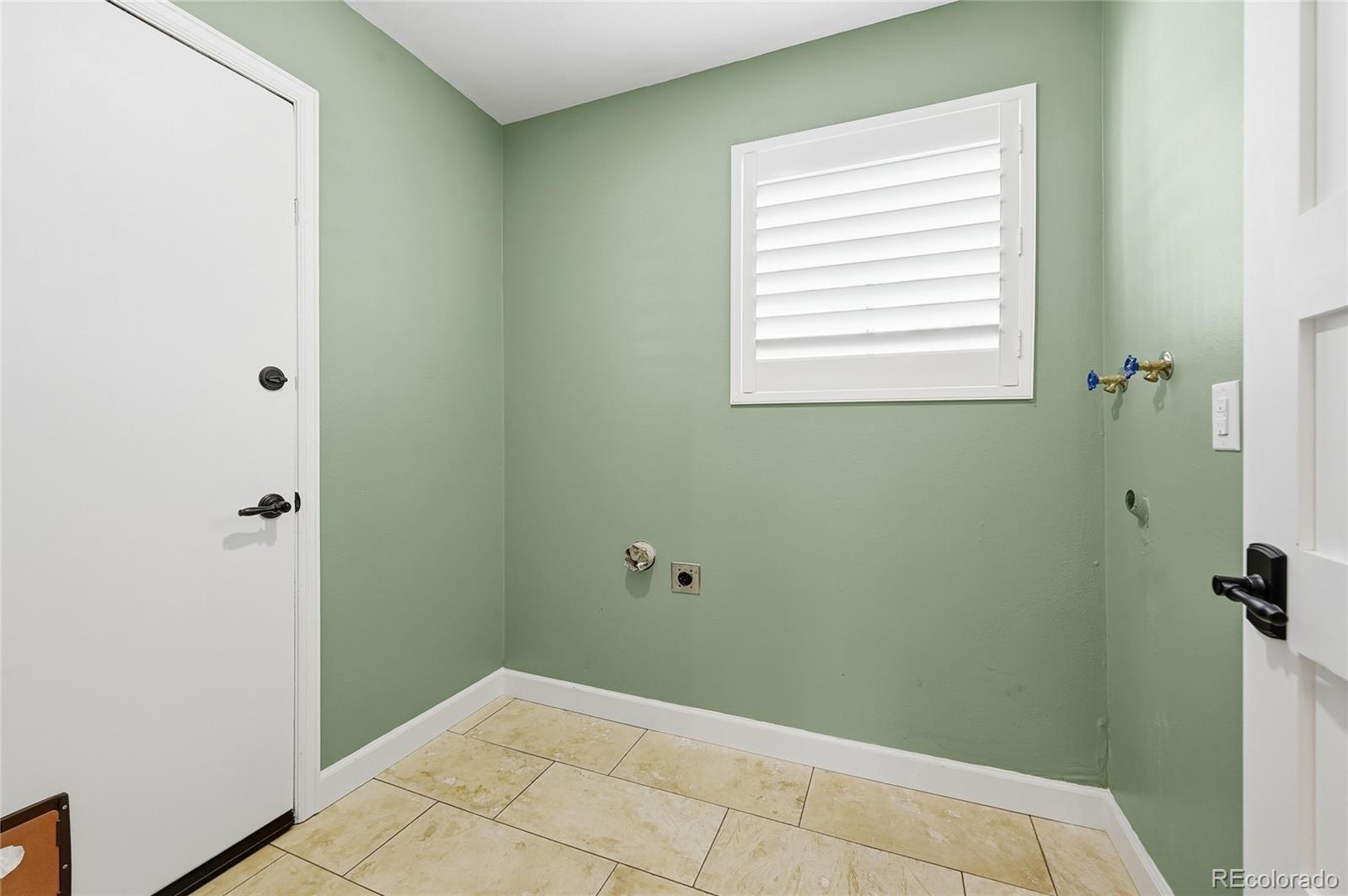 MLS Image #21 for 740 s kline way,denver, Colorado