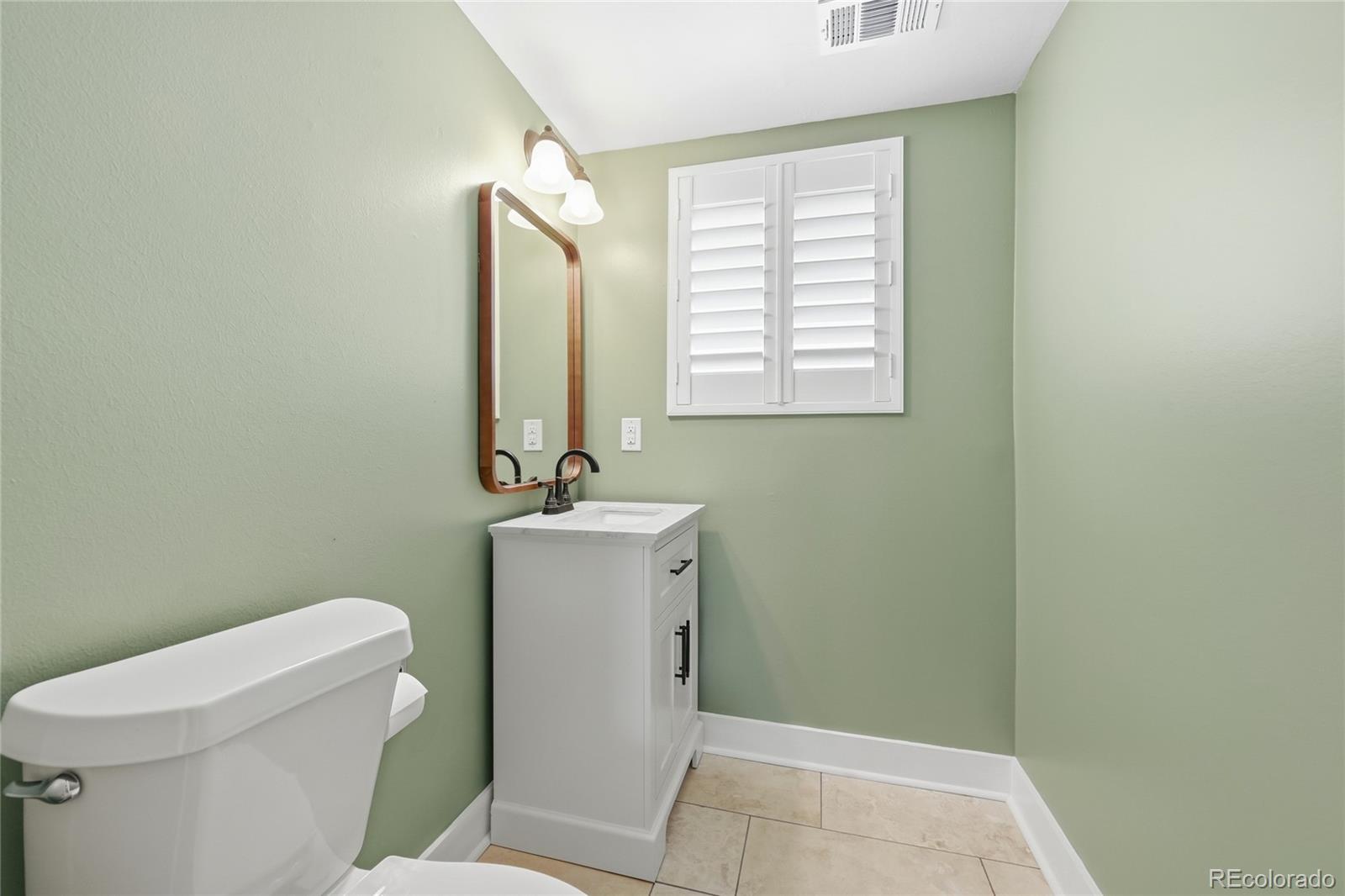 MLS Image #22 for 740 s kline way,denver, Colorado
