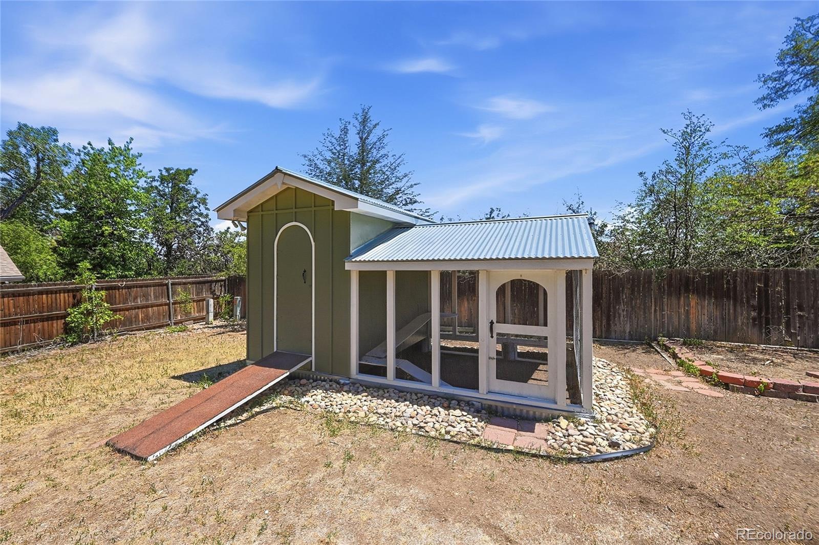 MLS Image #30 for 740 s kline way,denver, Colorado