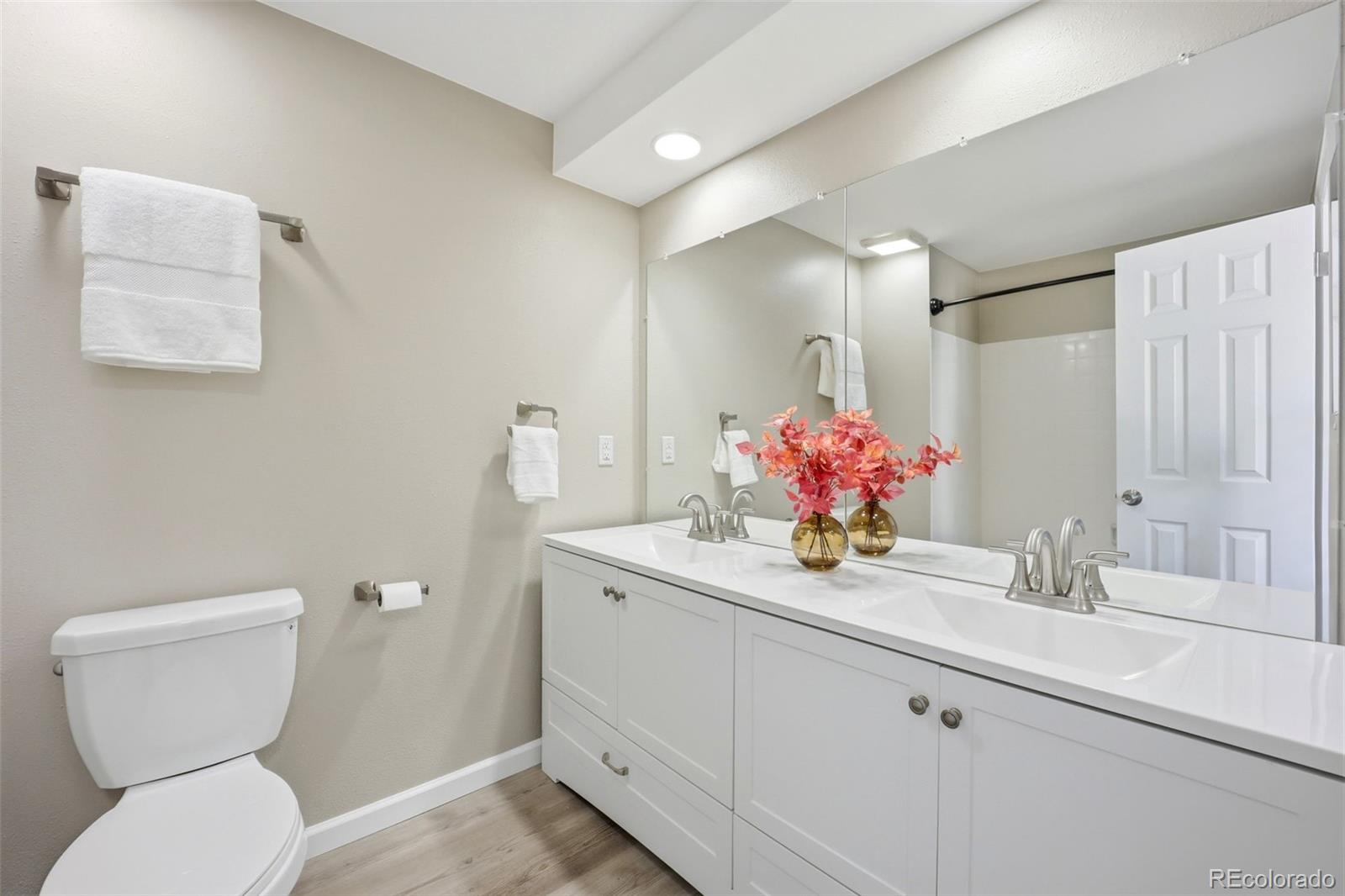 MLS Image #19 for 3085 s macon circle,aurora, Colorado