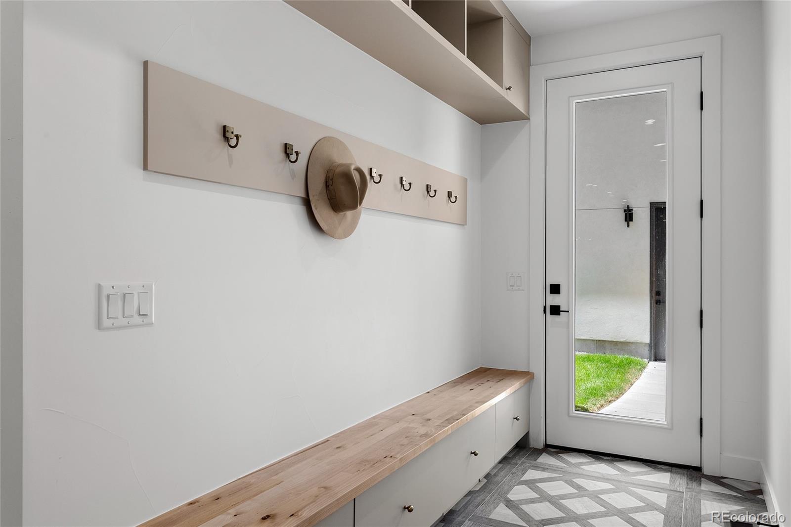 MLS Image #14 for 37 s jackson street,denver, Colorado