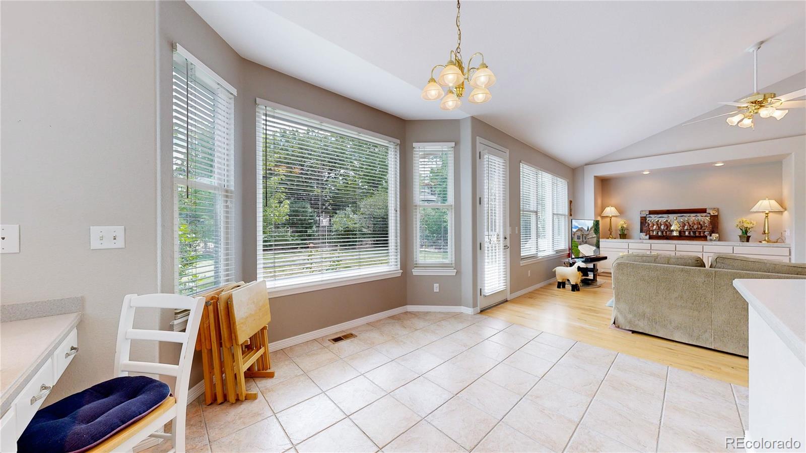 MLS Image #10 for 22132 e quarto place,aurora, Colorado