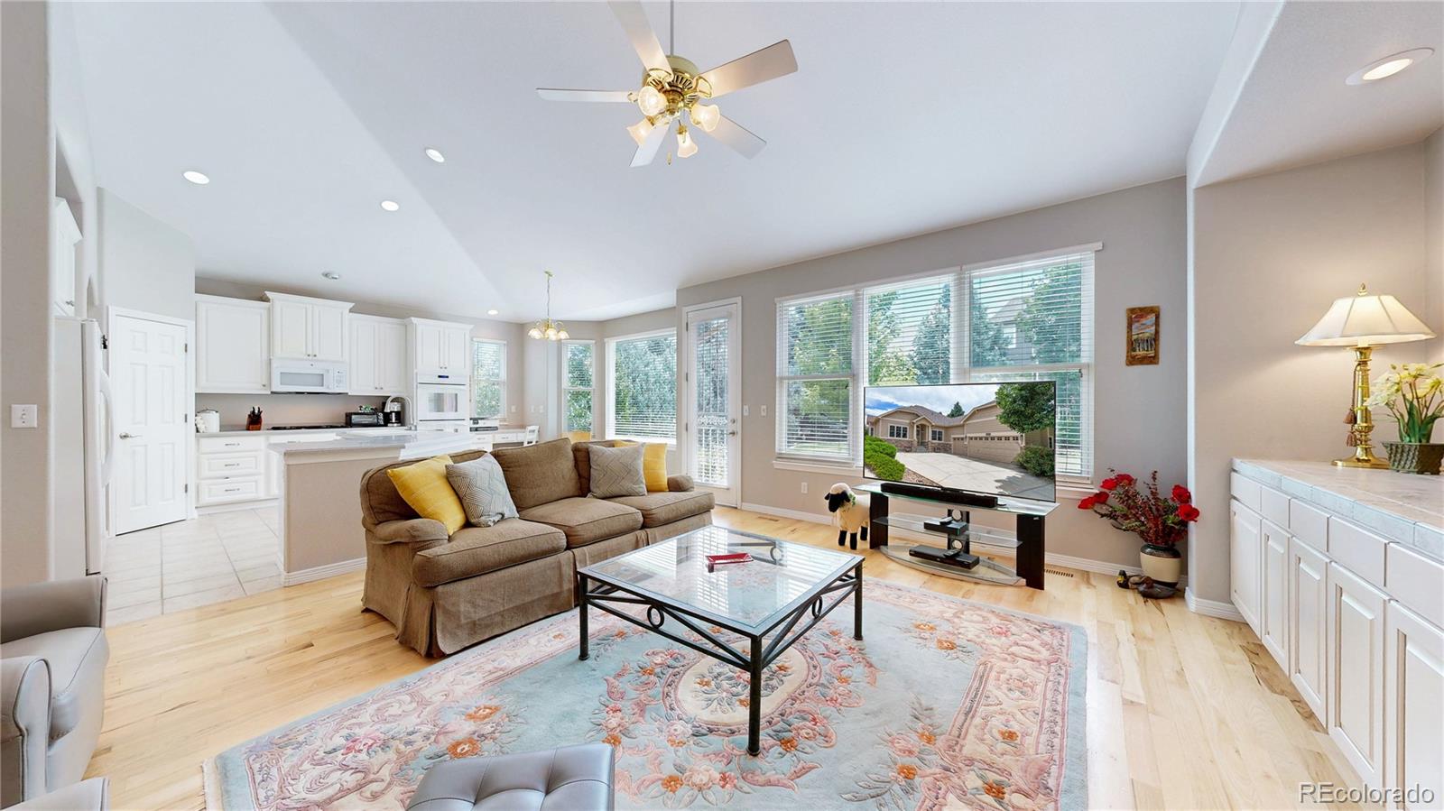 MLS Image #15 for 22132 e quarto place,aurora, Colorado