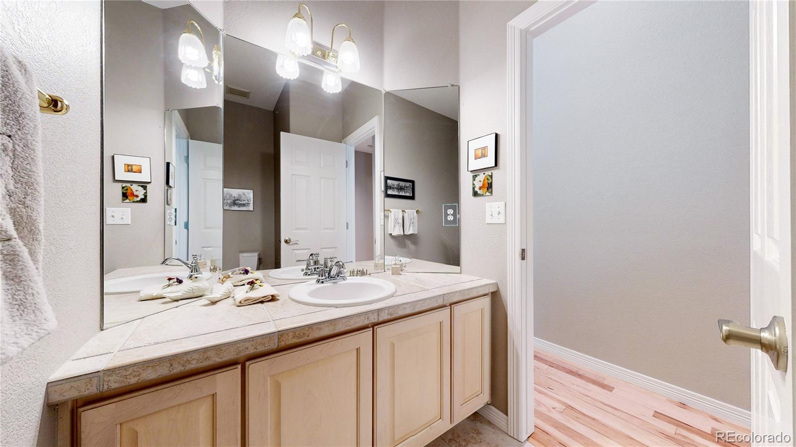 MLS Image #30 for 22132 e quarto place,aurora, Colorado