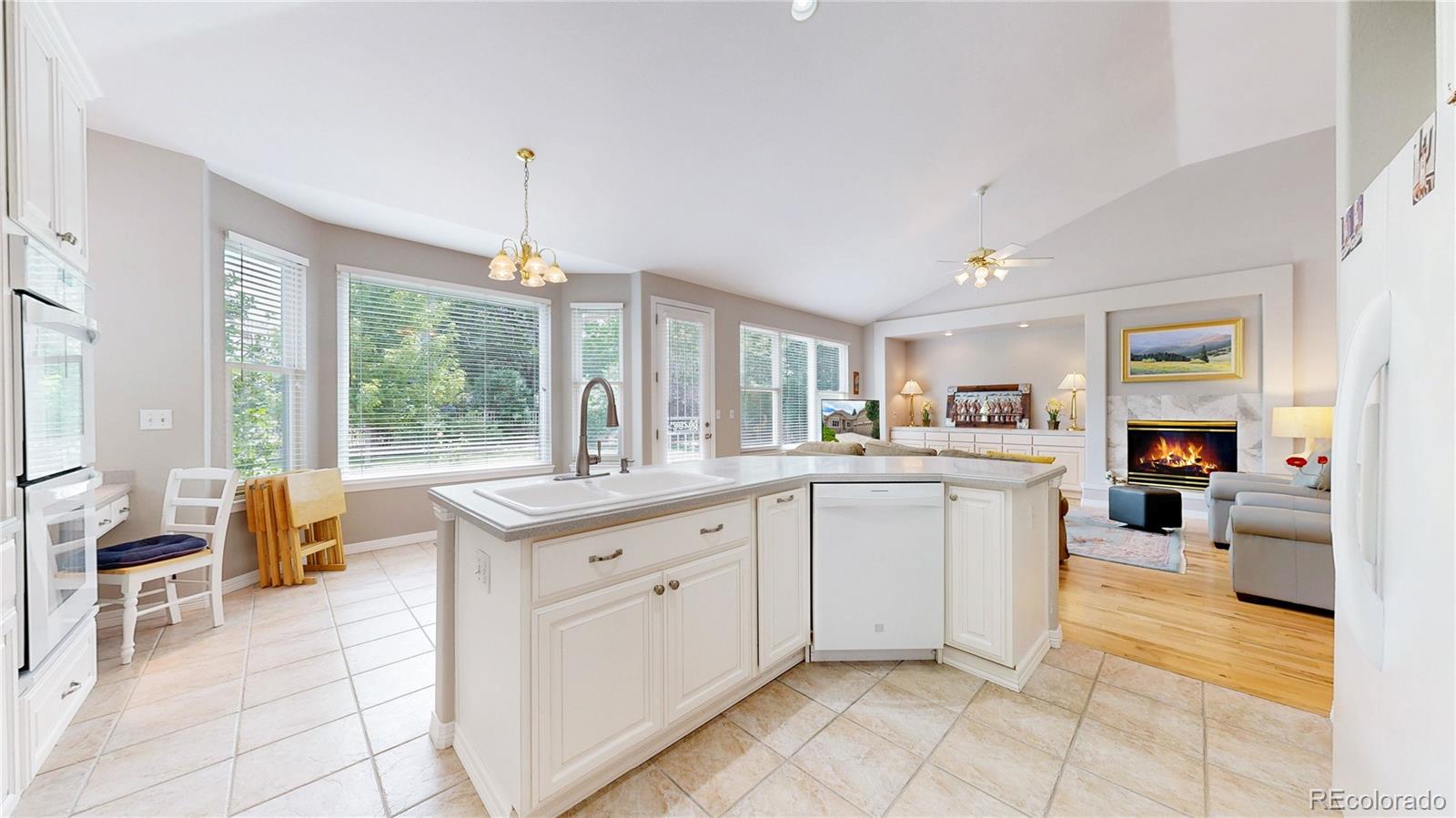 MLS Image #6 for 22132 e quarto place,aurora, Colorado