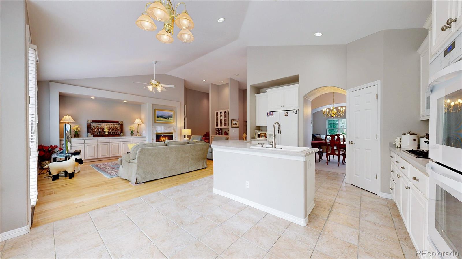 MLS Image #7 for 22132 e quarto place,aurora, Colorado