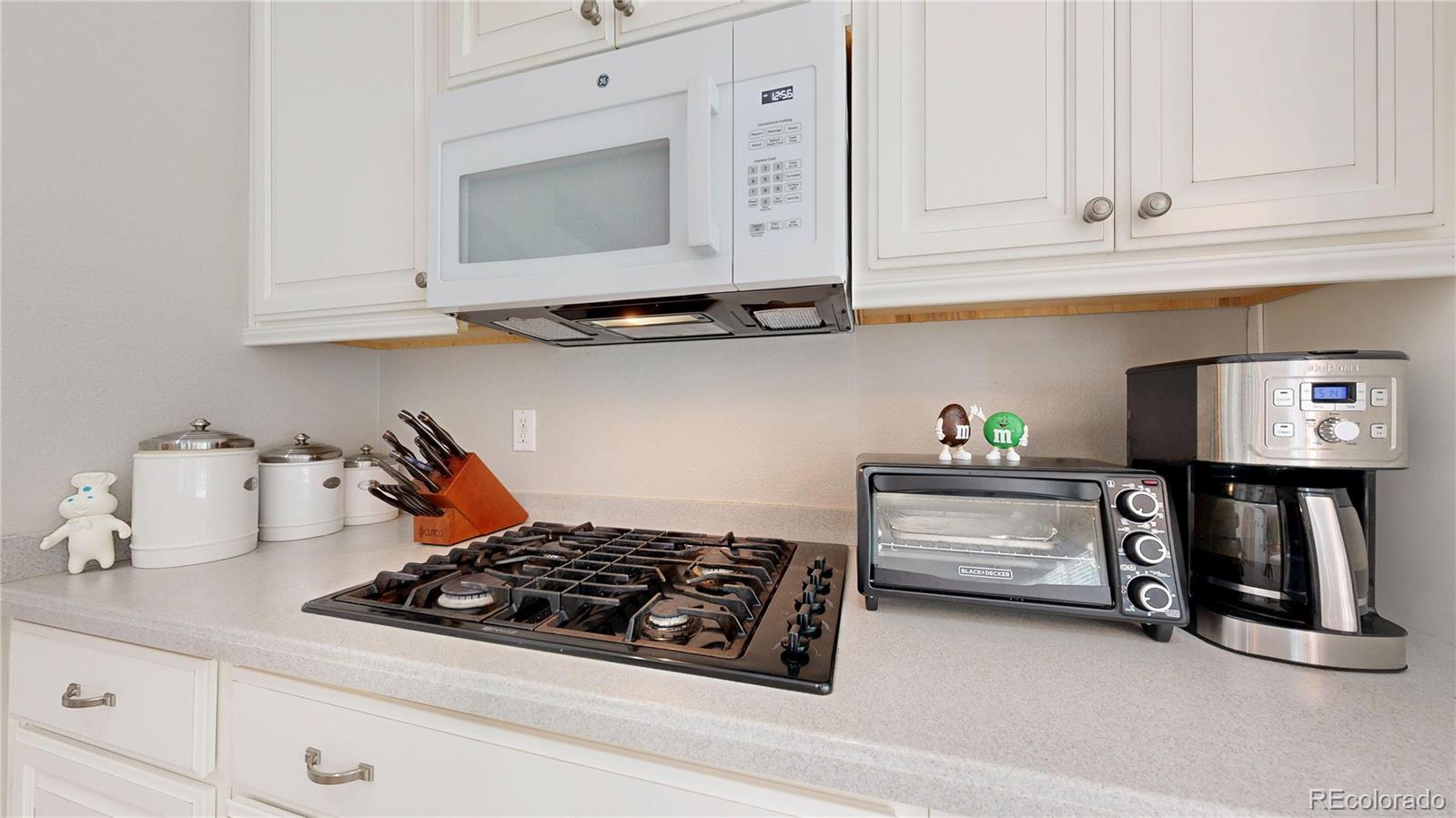 MLS Image #8 for 22132 e quarto place,aurora, Colorado