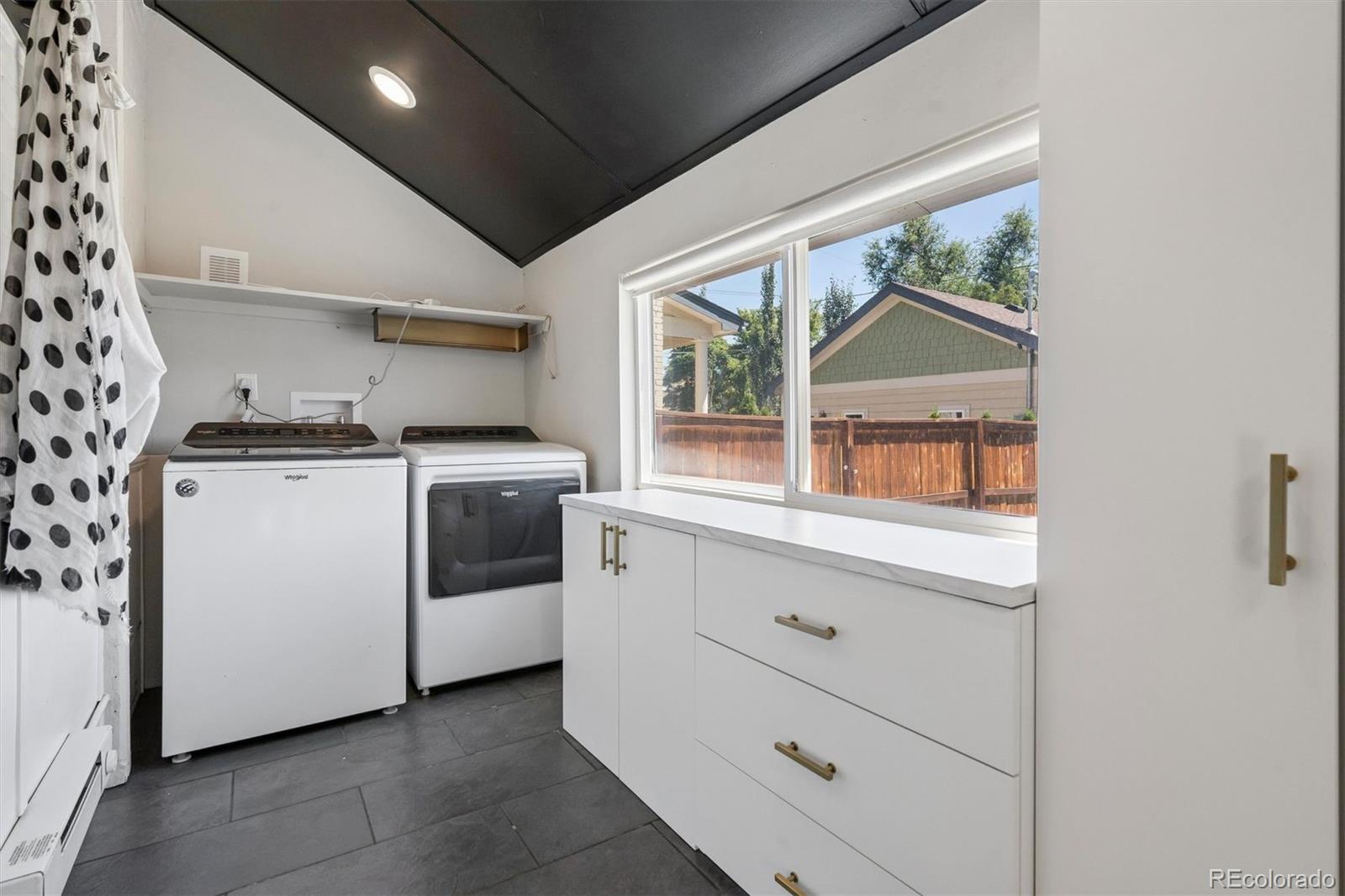 MLS Image #18 for 1004 s pennsylvania street,denver, Colorado