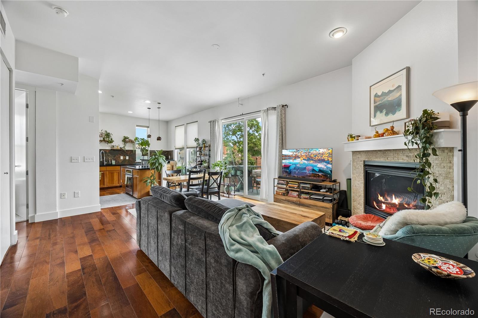 MLS Image #14 for 1738 n franklin street,denver, Colorado