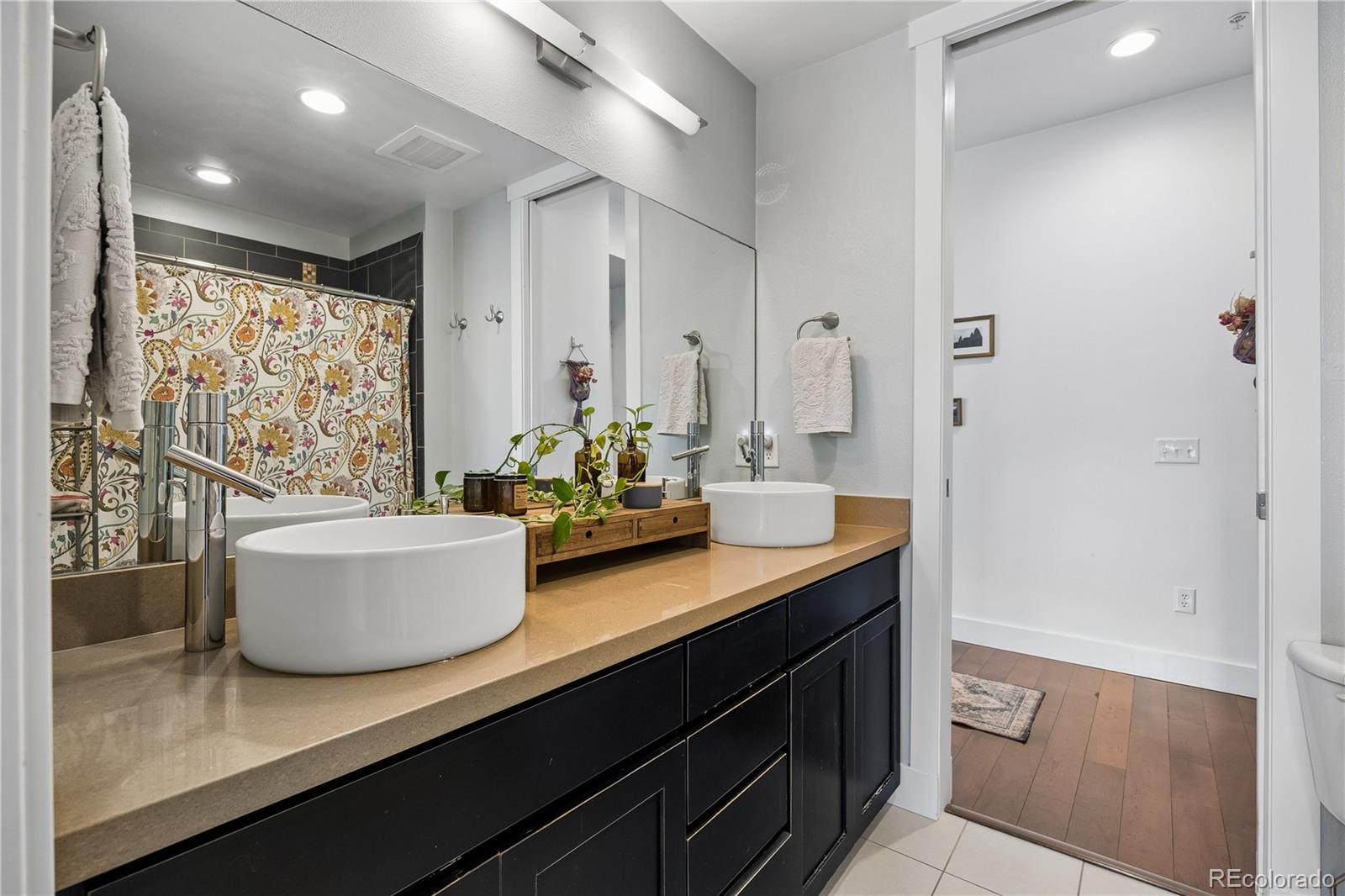 MLS Image #22 for 1738 n franklin street,denver, Colorado