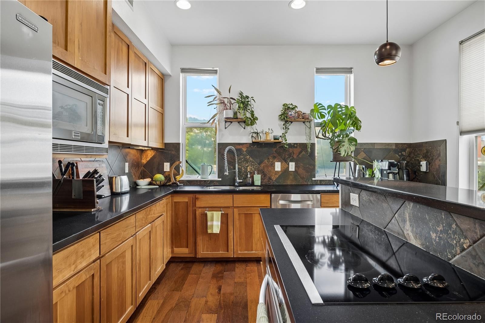 MLS Image #5 for 1738 n franklin street,denver, Colorado