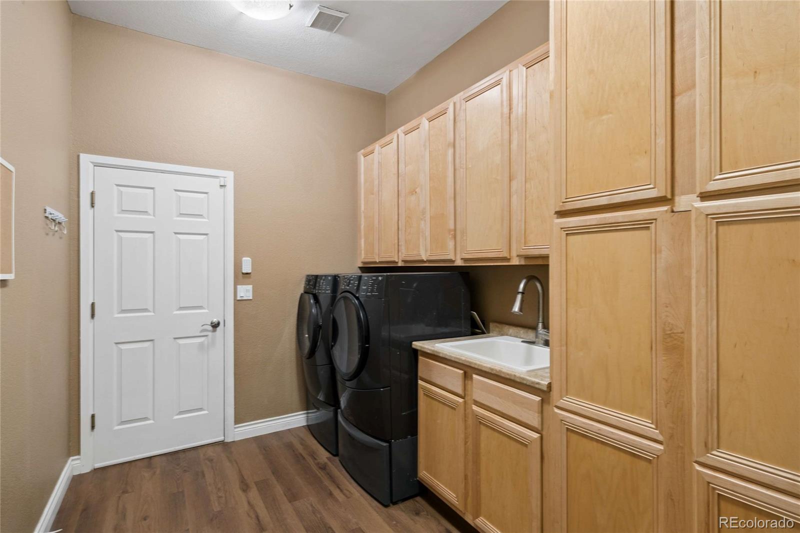 MLS Image #23 for 5497 s zang court,littleton, Colorado