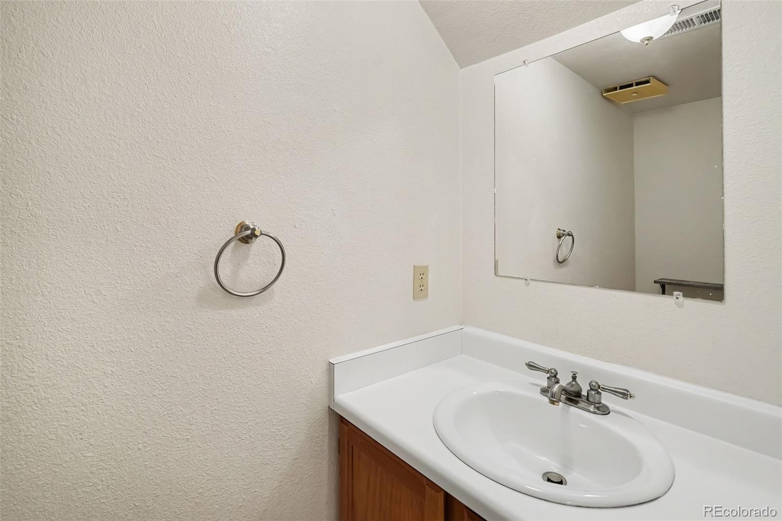 MLS Image #5 for 8106  gray court 468,arvada, Colorado