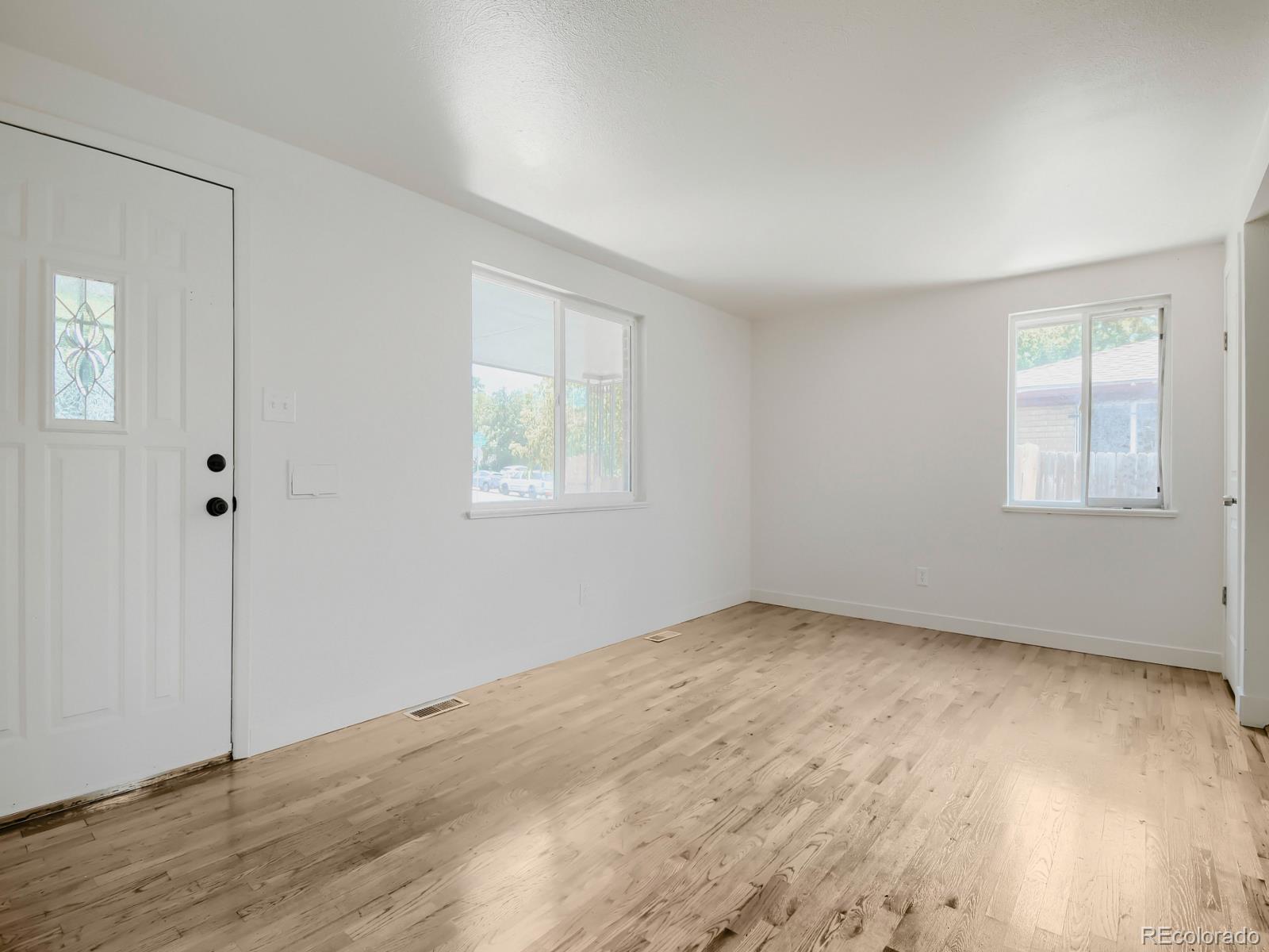 MLS Image #8 for 1635 w florida avenue,denver, Colorado