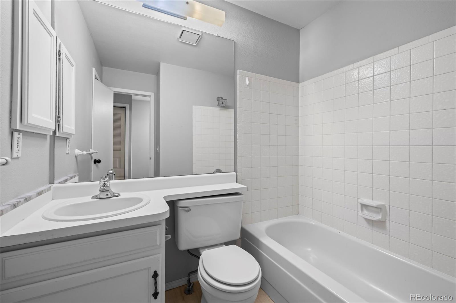 MLS Image #10 for 10232 w dartmouth avenue,denver, Colorado