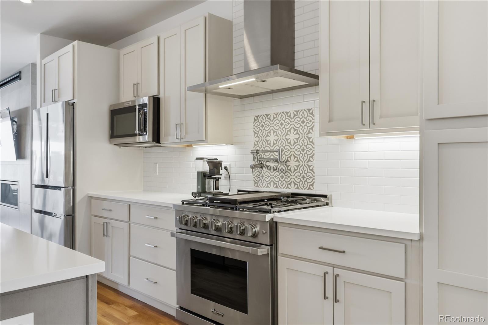 MLS Image #17 for 2575 s acoma street,denver, Colorado