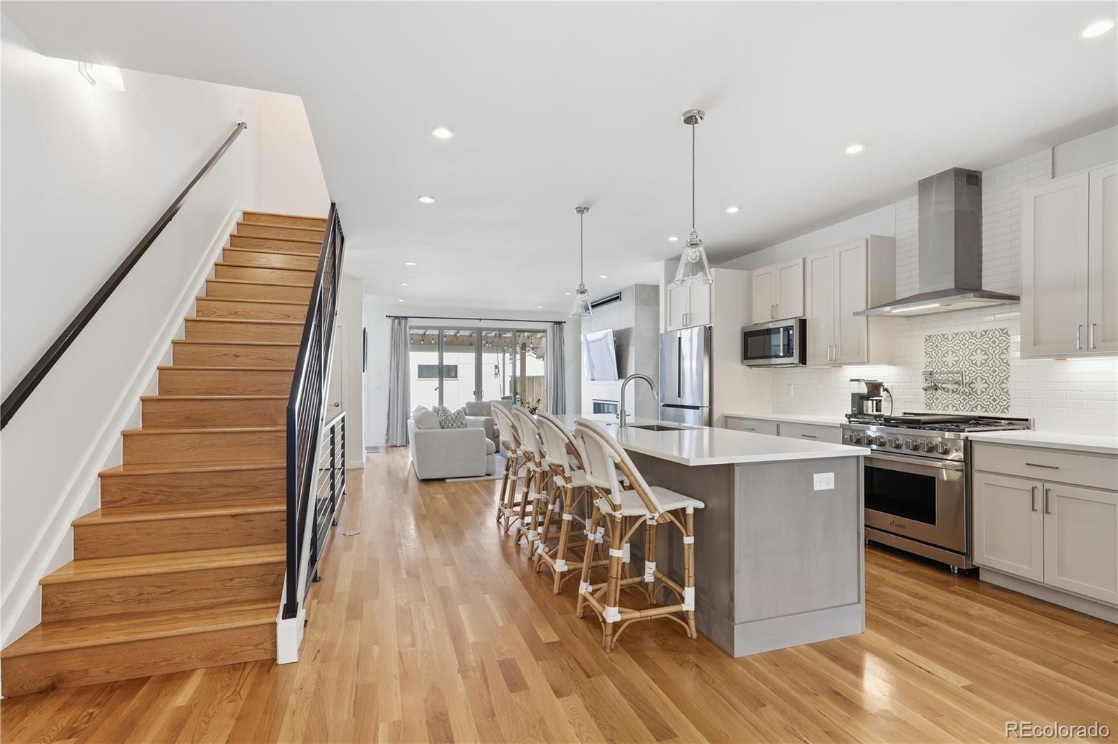 MLS Image #2 for 2575 s acoma street,denver, Colorado