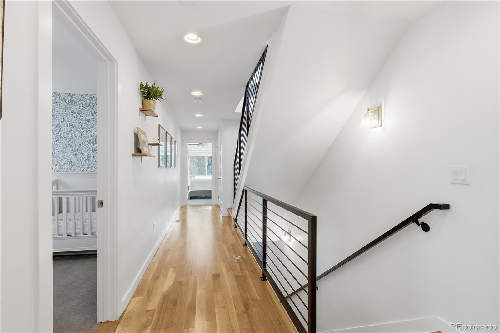 MLS Image #21 for 2575 s acoma street,denver, Colorado