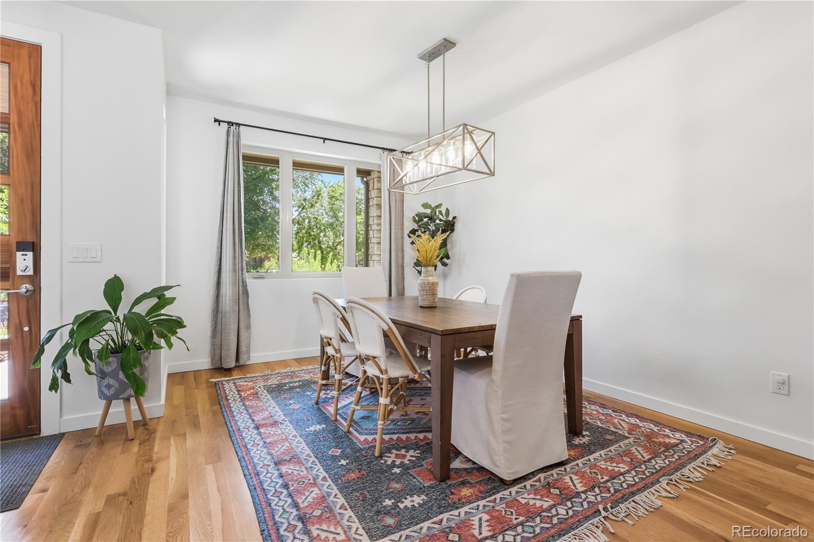 MLS Image #3 for 2575 s acoma street,denver, Colorado