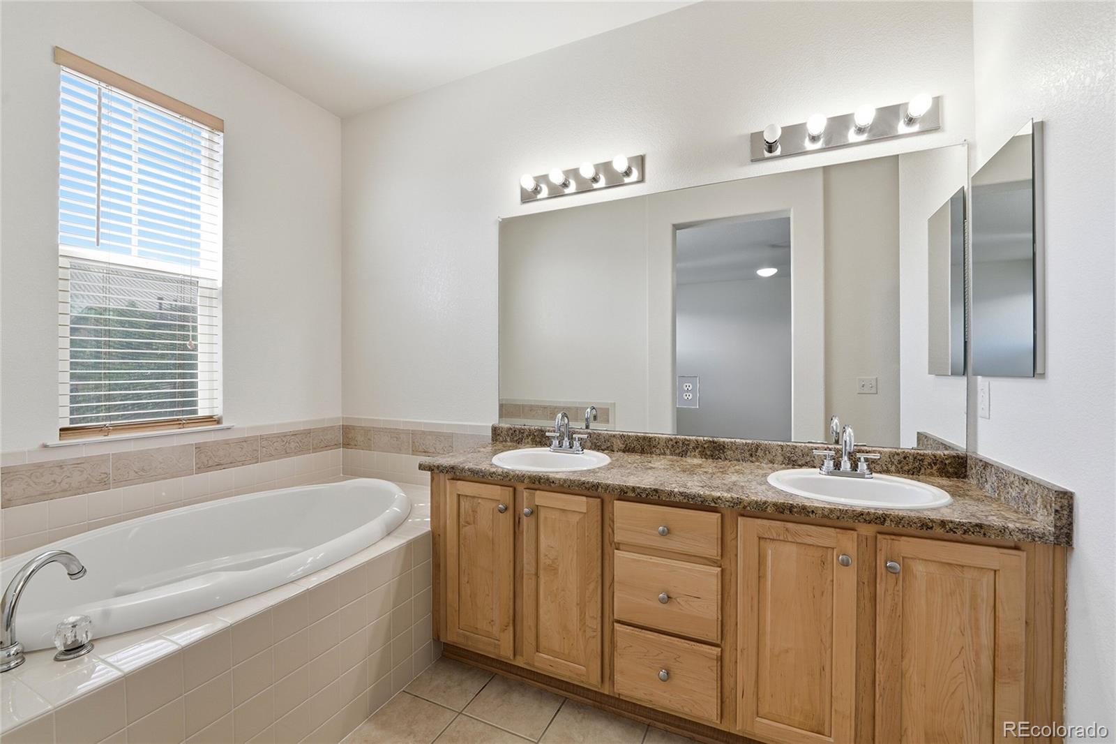 MLS Image #15 for 10549  graymont lane,littleton, Colorado
