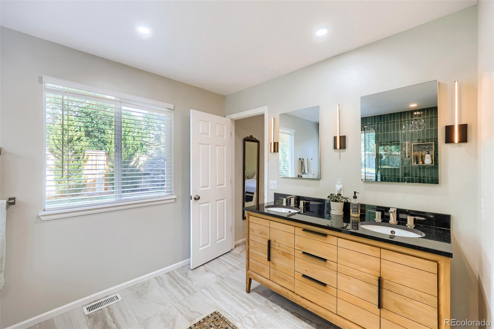 MLS Image #14 for 9435  high cliffe street,littleton, Colorado