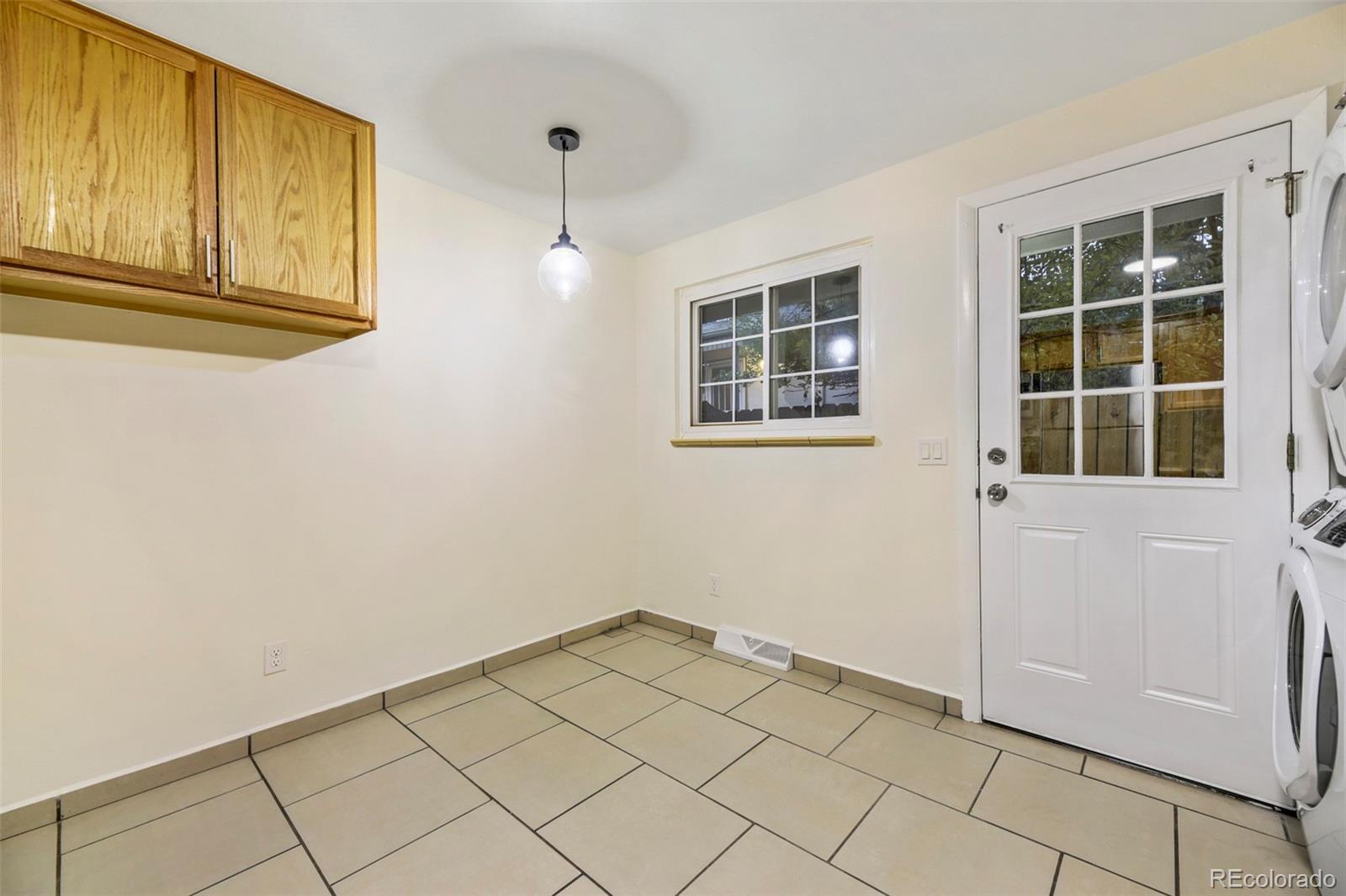 MLS Image #16 for 907  newton street,denver, Colorado