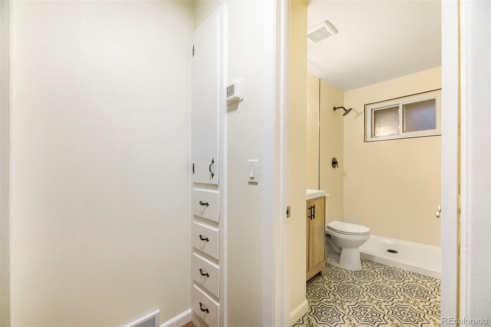MLS Image #17 for 907  newton street,denver, Colorado