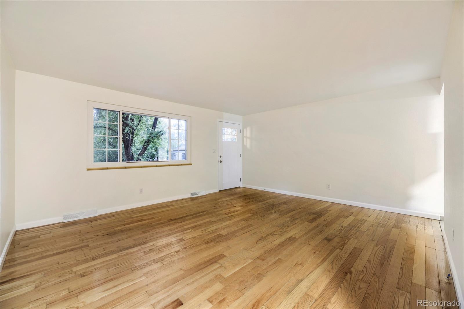 MLS Image #5 for 907  newton street,denver, Colorado