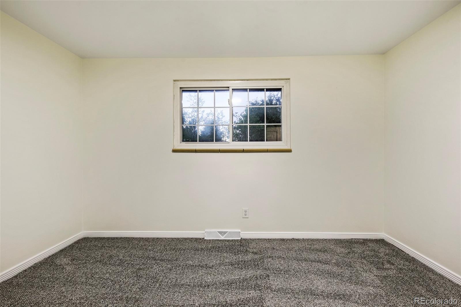 MLS Image #9 for 907  newton street,denver, Colorado