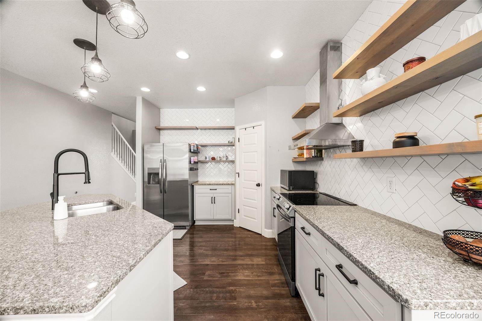MLS Image #9 for 484 n jamestown way,aurora, Colorado