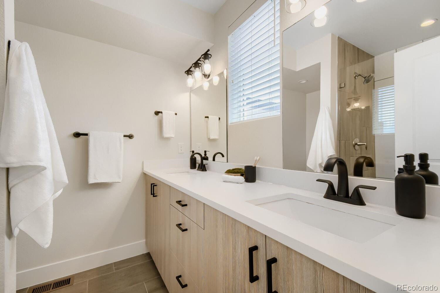 MLS Image #13 for 1922 w 38th avenue ,denver, Colorado
