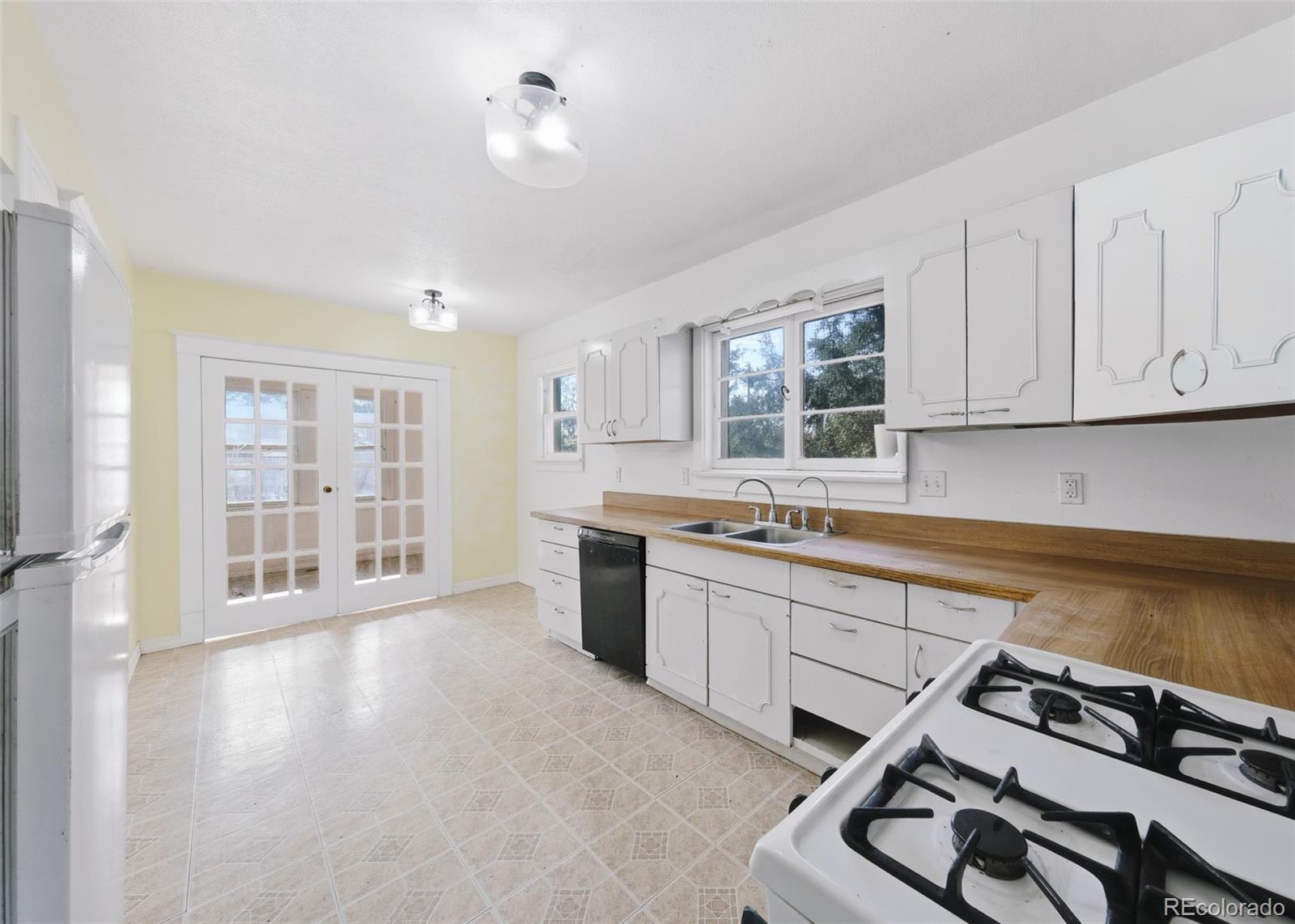 MLS Image #12 for 485 n 5th street,bennett, Colorado