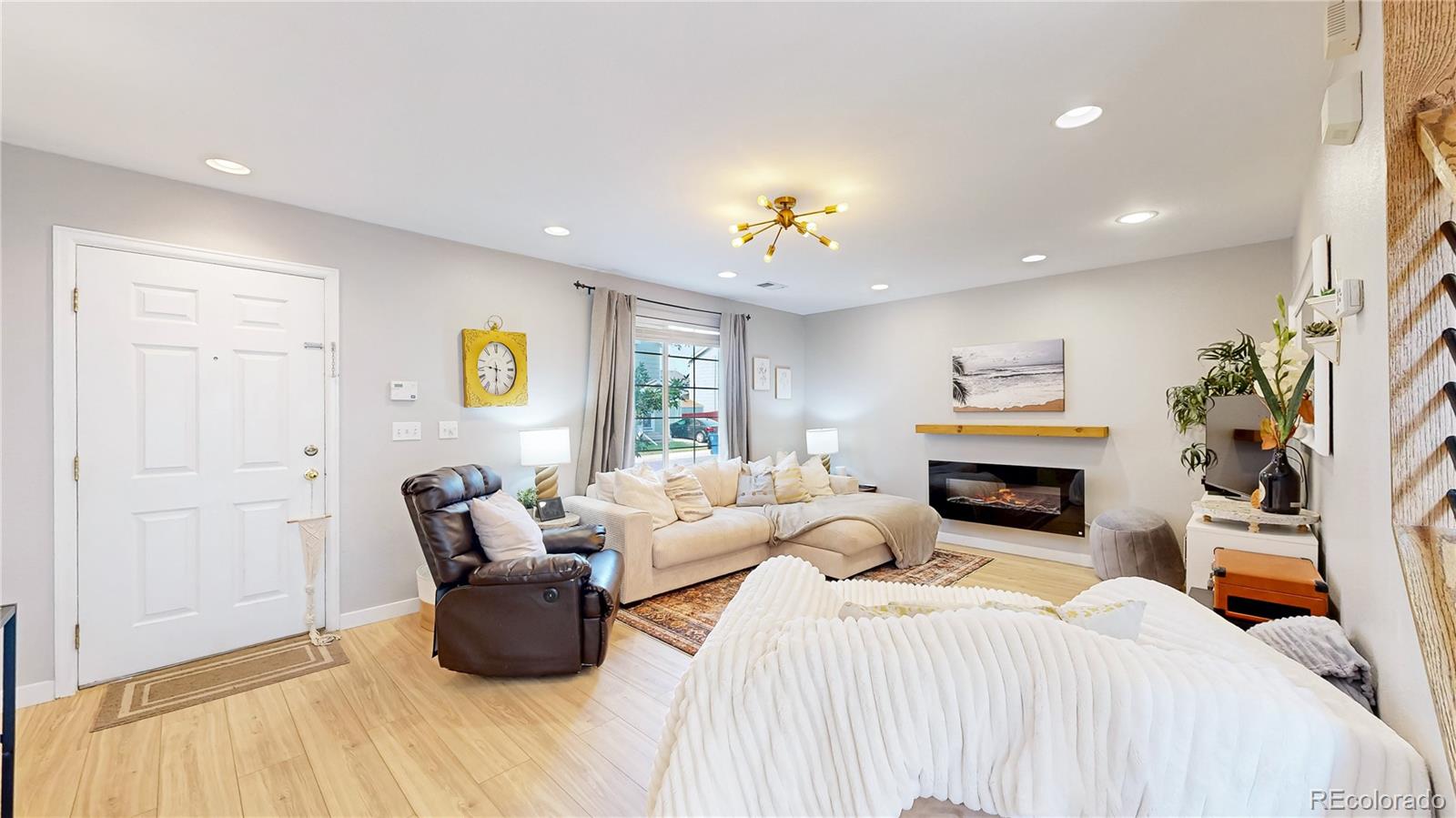 MLS Image #1 for 5537 e 100th way,thornton, Colorado