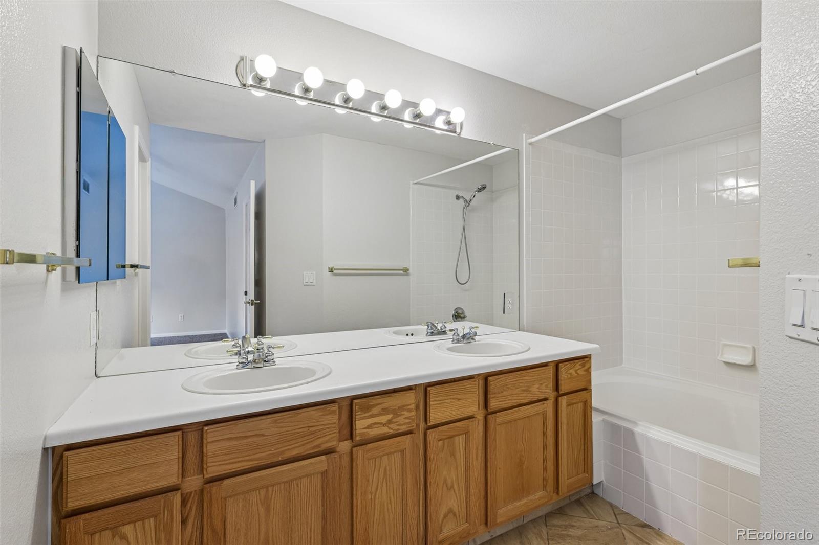 MLS Image #22 for 4044 e geddes circle,centennial, Colorado