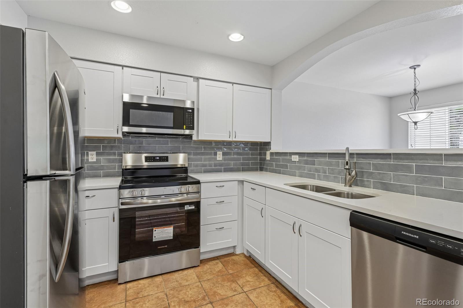 MLS Image #5 for 4044 e geddes circle,centennial, Colorado