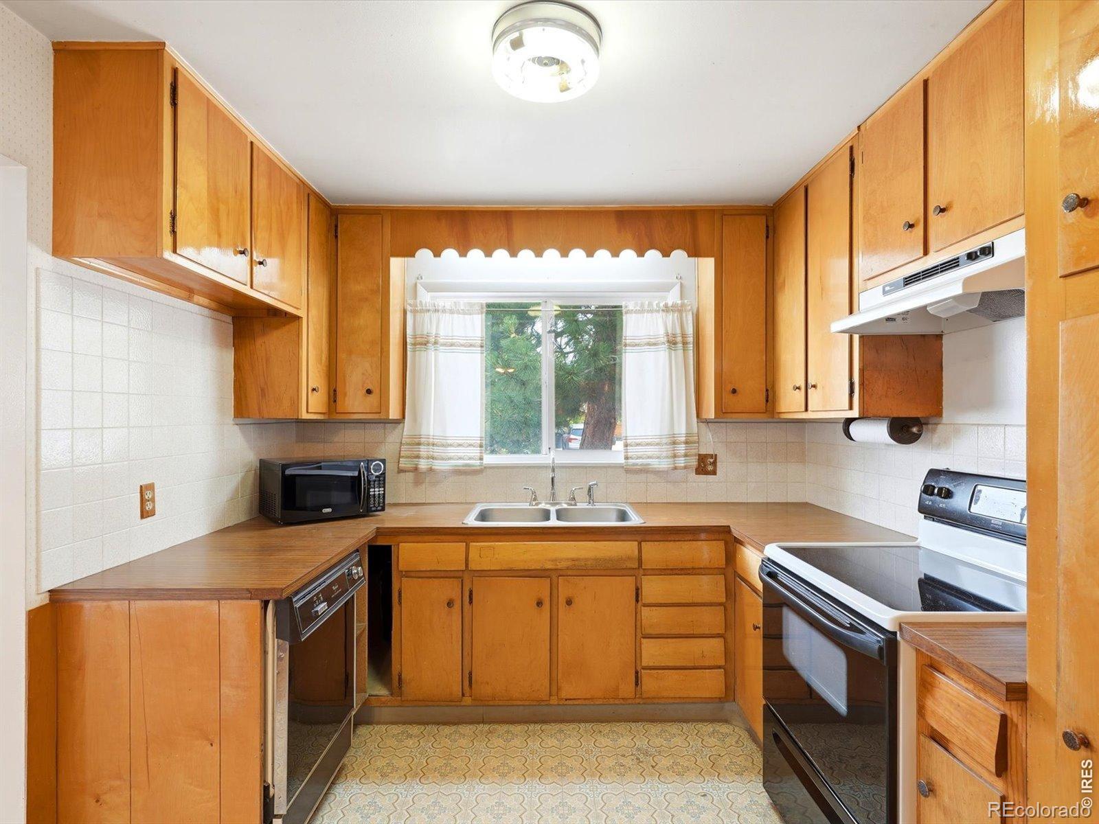MLS Image #8 for 7123  santa fe drive,denver, Colorado